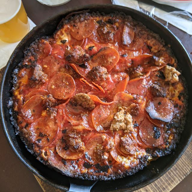 Pequod's Pizza